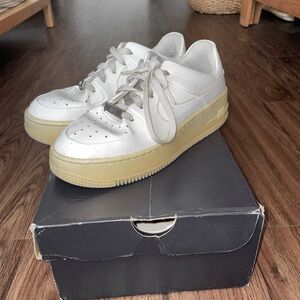 Nike Women's White Air Force 1 Sage Low Sneakers